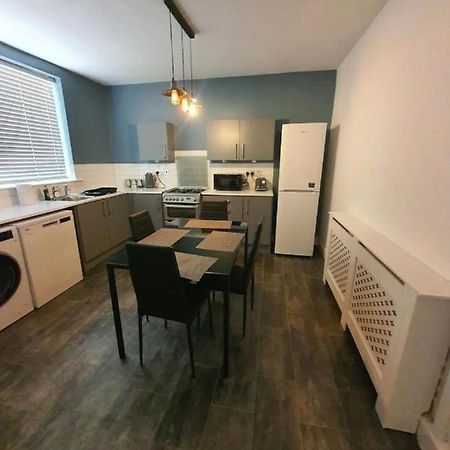 Double Bedroom 96Glc Greater Manchester Middleton  Eksteriør billede